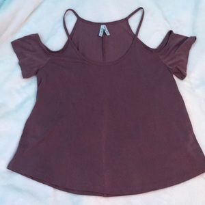 No shoulder T shirt